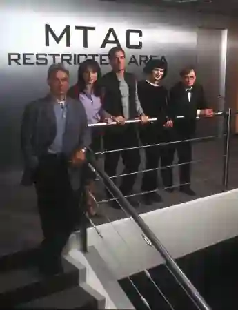 NCIS cast (left to right) Mark Harmon, Sasha Alexander, Michael Weatherly, Pauley Perrette, David McCallum.