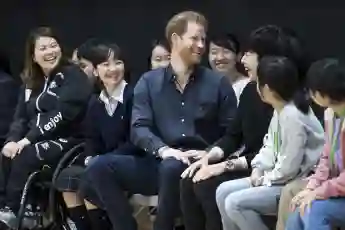 Prince Harry gets called handsome by school children in Japan and this is how he responded...