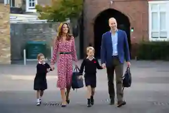 El príncipe William y la duquesa Kate se van de vacaciones de verano con sus hijos