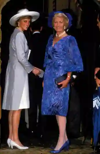 Princess Diana and her mother Frances Spencer in 1989.