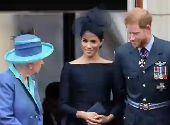 La reina Isabel, Meghan Markle y el príncipe Harry