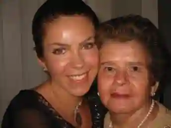 Rocío Sánchez Azuara y su madre