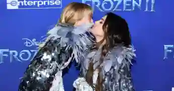 Selena Gomez and her sister Gracie attend the Frozen 2 premiere on November 7th, 2019