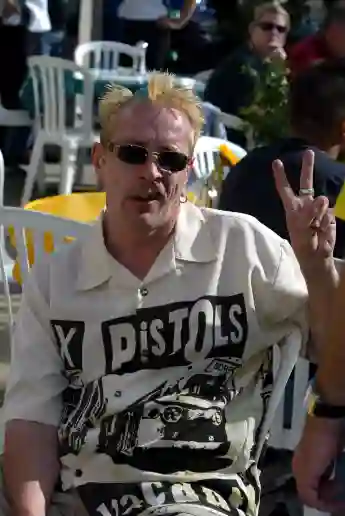 Sex Pistols' Johnny Rotten Is Full-Time Carer For Wife With Alzheimers