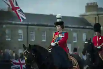 Olivia Colman, The Crown (2020) Season 4. Credit: Des Willie / Netflix / The Hollywood Archive Los Angeles CA PUBLICATI