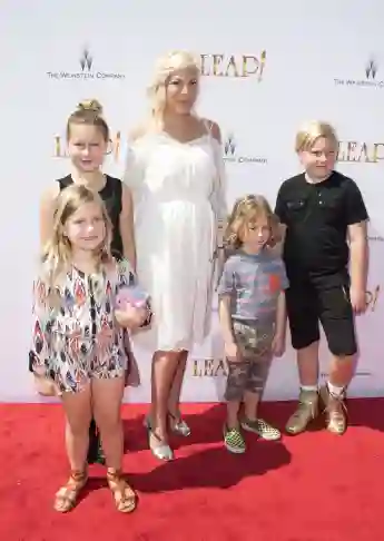 Tori Spelling and her kids