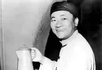 Victor Sen Yung