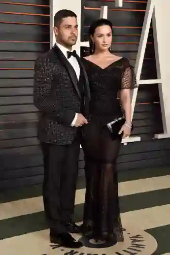 Wilmer Valderrama and Demi Lovato at the 2016 Vanity Fair Oscar Party.
