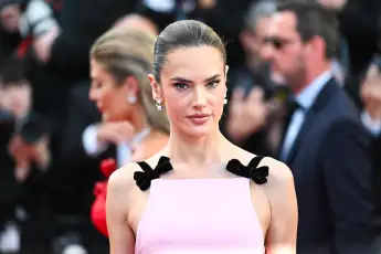 alessandra ambrosio hot sexy undressed revealing cover vogue