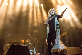Bonnie Tyler turns 75.