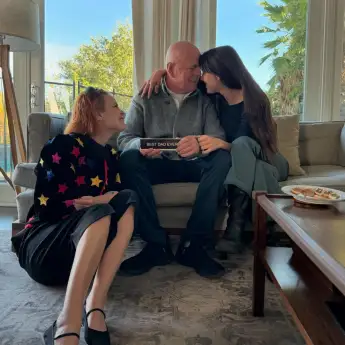 Bruce Willis with his daughters Tallulah and Scout 2024