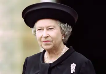 Differences similarities Queen Elizabeth II funeral Princess Diana compared