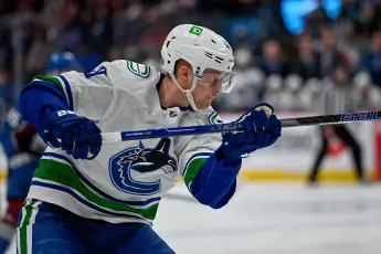 Elias Pettersson summer style new Instagram 2022 photo picture F1 Miami