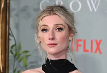 Princess Diana actress The Crown season 5 Elizabeth Debicki controversy critics fiction warning Netflix new episodes 2022