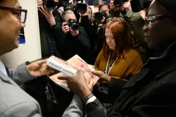 WHSmiths Opens At Midnight For Release Of Prince Harry's Memoir "Spare"