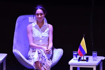 duchess meghan today outfit look