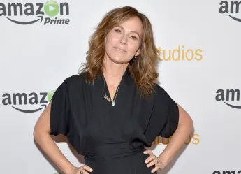 Jennifer Grey posts "filter free" photo at 62 age today 2022 Instagram selfie picture actress