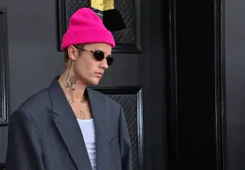 Justin Bieber Ramsay Hunt syndrome illness Instagram video tour cancelled 2022 facial paralysis