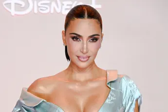 Kim Kardashian will receive one euro in compensation.