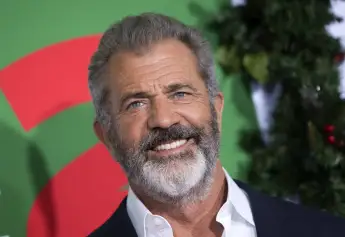Actor Mel Gibson attends the Paramount pictures premiere of 'Daddy's Home 2'