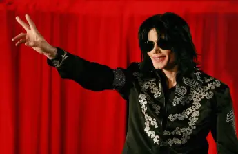 US pop star Michael Jackson addresses a p