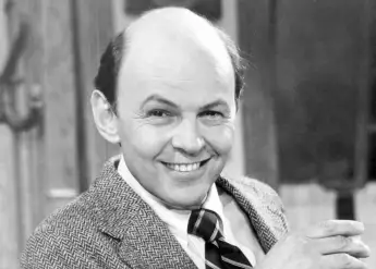 Mork and Mindy Star Conrad Janis Has Died At age 94 Fred McConnell actor cause of death 2022