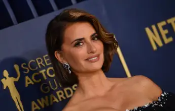 penelope cruz red carpet hot sexy
