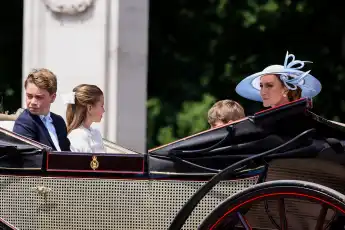 Princess Kate with her children