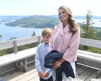 Prince Nicolas and Princess Madeleine Sweden visit reunion 2022 Swedish royal family news latest pictures photos