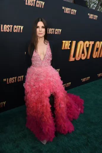 Sandra Bullock today red carpet look