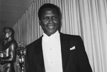 Sidney Poitier Has Died At Age 94 cause of death 2022 Bahamas movies films first Black actor Oscar winner