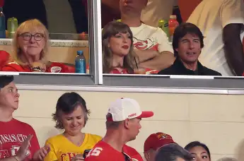 Taylor Swift and Tom Cruise