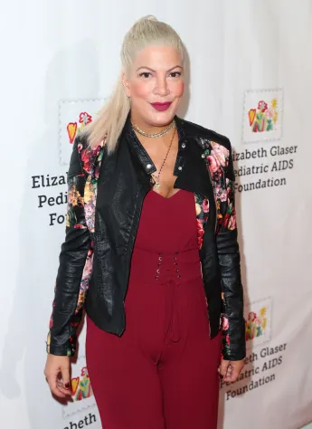 Tori Spelling 2017