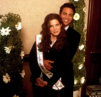 miss undercover scene