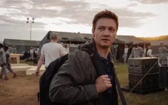 Jeremy Renner in "Arrival"