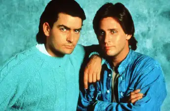 Charlie Sheen and Emilio Estevez in 'Men at Work' (1990)