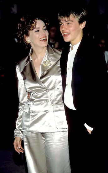 Jan 1 2011 K1038TR OSCAR PARTY AT MORTONS SHARON STONE AND LEONARDO DICAPRIO TOM RODRIGUEZ 19