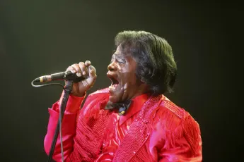 20060630 BRUSSELS BELGIUM US singer James Brown performs on stage during his concert at the Cou