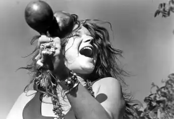 JANIS JOPLIN, 1960s, from the documentary, Janis, released in 1975. Courtesy Everett Collection !ACHTUNG AUFNAHMEDATUM G