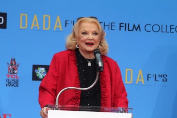Gena Rowlands at the Gena Rowlands Hand and Foot Print Ceremony, TCL Chinese Theater, Hollywood, CA 12-05-14 , 15568502.
