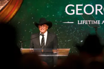 Syndication: The Oklahoman, George Strait accepts a Lifetime Achievement Award at the 60th Western Heritage Awards at th