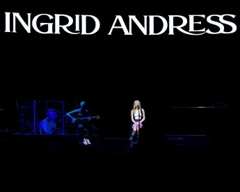 Syndication: Journal Sentinel Ingrid Andress opens for Stevie Nicks on Tuesday August 8, 2023 at the Fiserv Forum in Mil