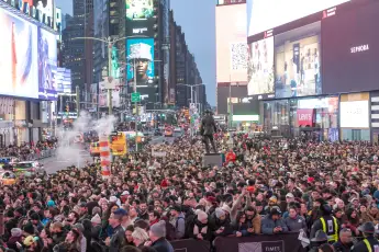 March 26, 2024, New York City, Ny, USA: Shakira performs her new song Punteria at Times Square on March 26, 2024 in New
