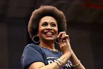 Jenifer Lewis