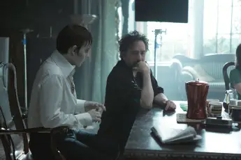 Dark Shadows (2012) - filmstill JOHNNY DEPP & director TIM BURTON on the set of Dark Shadows (2012) EDITORIAL USE ONLY C