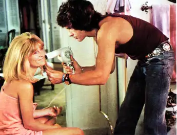 Julie Christie and Warren Beatty in 'Shampoo'