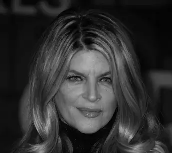 Kirstie Alley death black white
