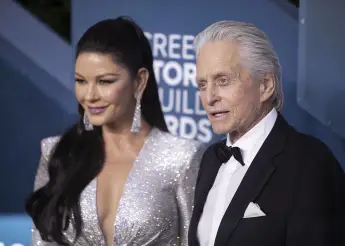 Catherine Zeta-Jones y Michael Douglas en 2020
