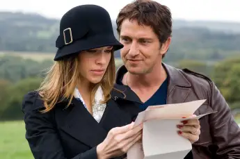 Hilary Swank and Gerard Butler in P.S. I love you"
