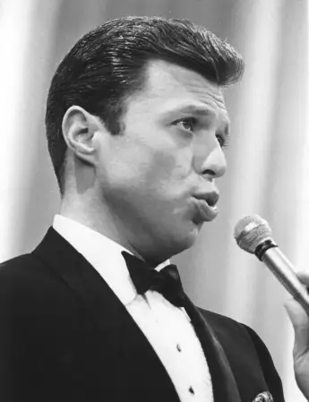 Steve Lawrence